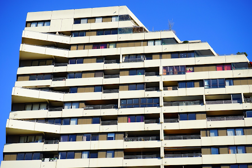 The Dos and Don'ts of Raising Rent: A Landlord's Guide